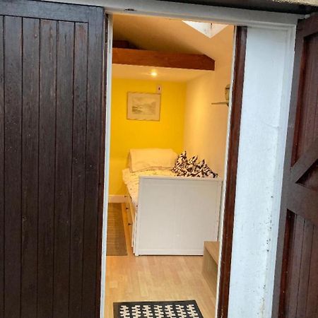 Studio Annexe With Separate Shower Room Broadhempston Dış mekan fotoğraf